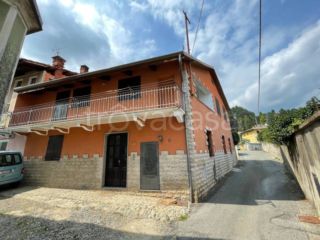 Villa in vendita a Biella via Pietro Carta, 15