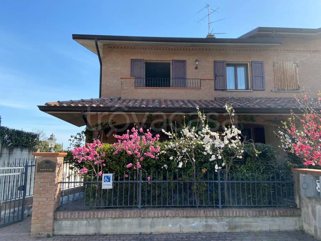 Villa a Schiera in vendita a Sassuolo via Montegibbio