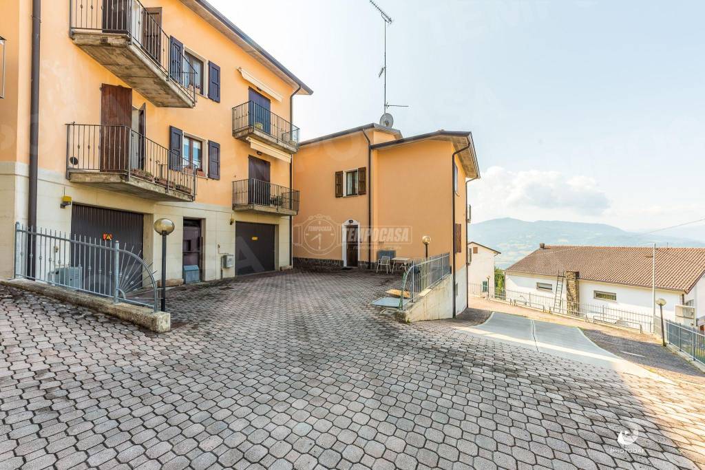 Appartamento in vendita a Toano via Sandro Pertini