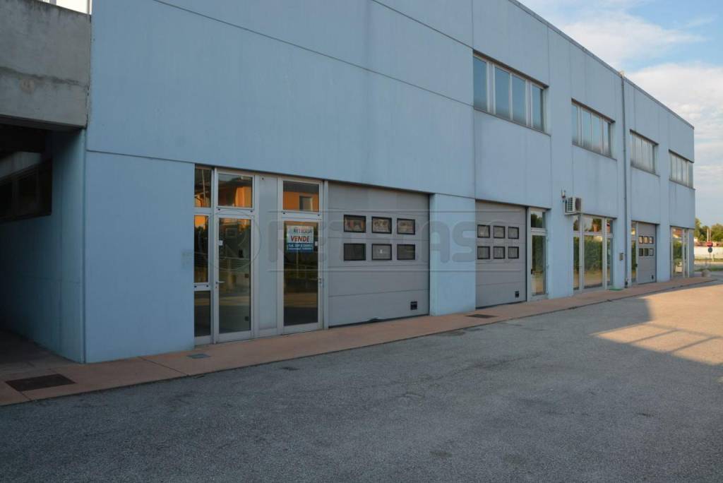 Capannone Industriale in vendita a San Giorgio di Nogaro via marittima, 69
