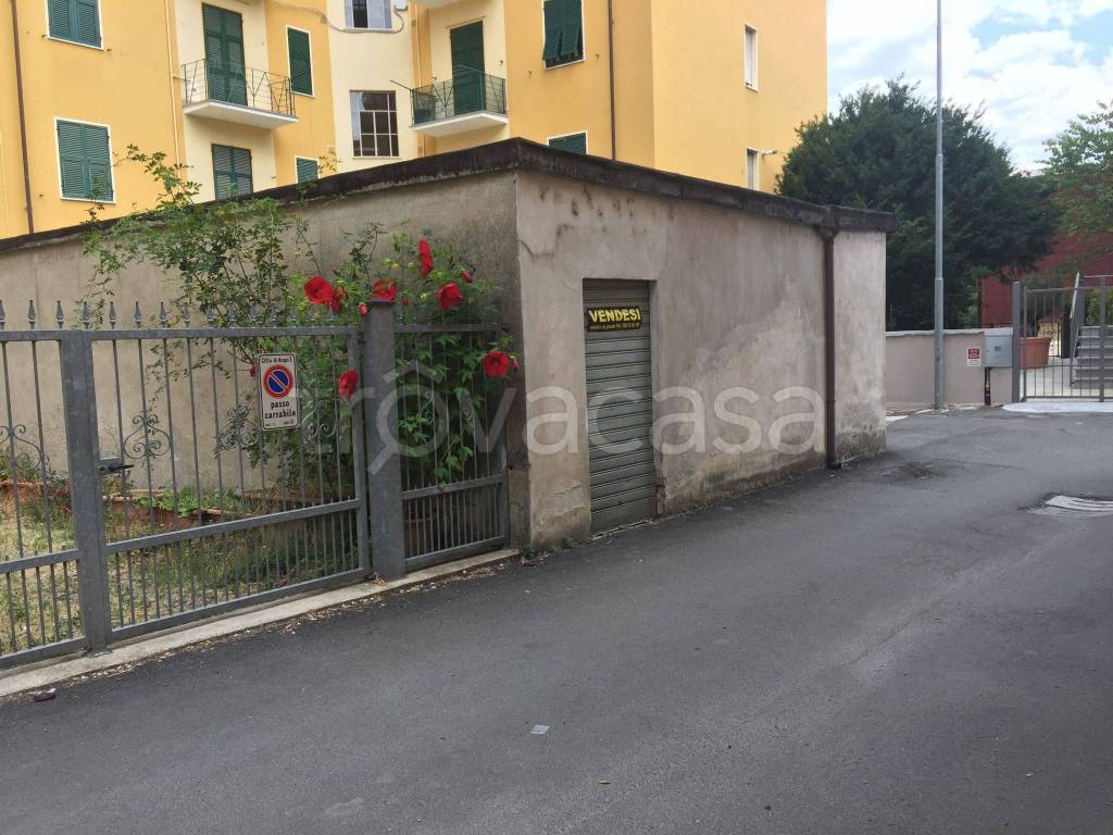 Garage in vendita ad Acqui Terme via degli Stazielli, 5