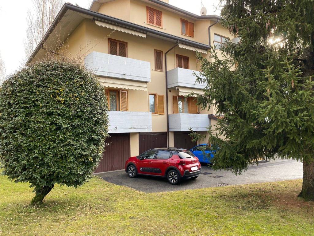 Appartamento in in vendita da privato a Carvico via Predazzi, 34