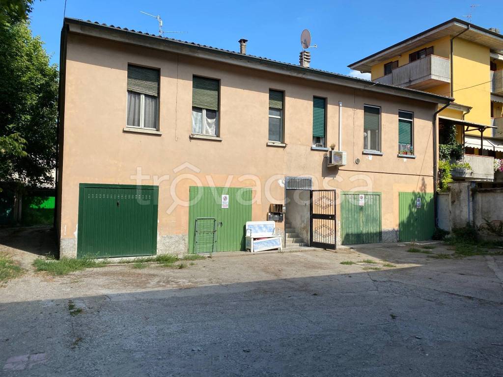 Appartamento in in vendita da privato a Lodi via Vecchio Bersaglio, 14