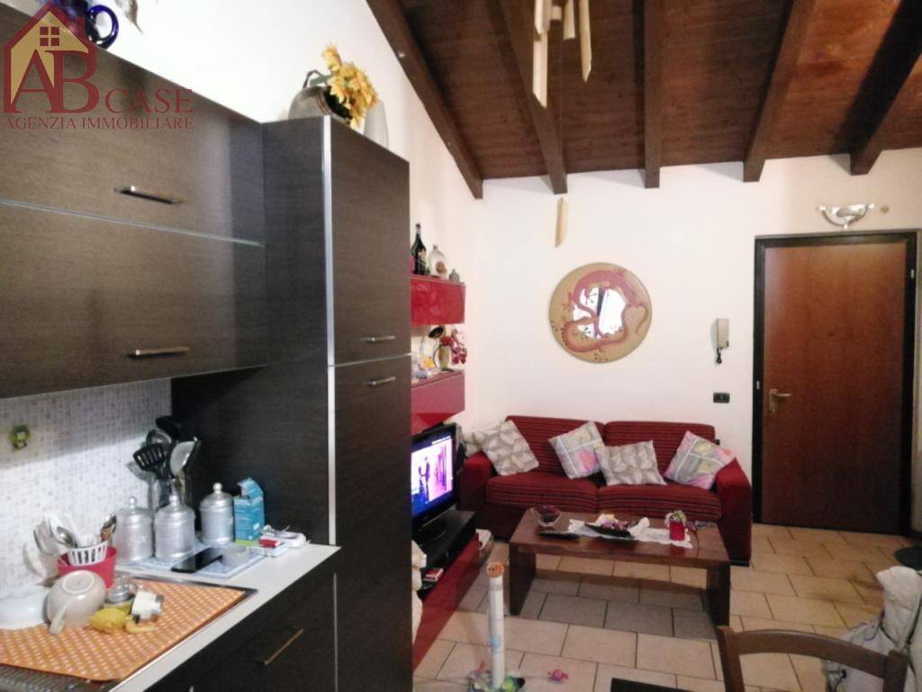 Appartamento in vendita a Gambolò via Mazzini, 8
