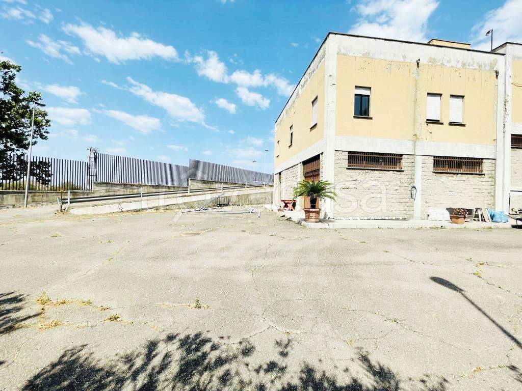 Ufficio in vendita a Civitavecchia via Braccianese Claudia, 23