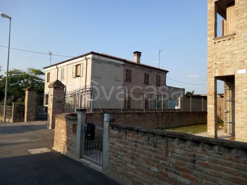 Villa Bifamiliare in vendita a Ferrara via del Parco