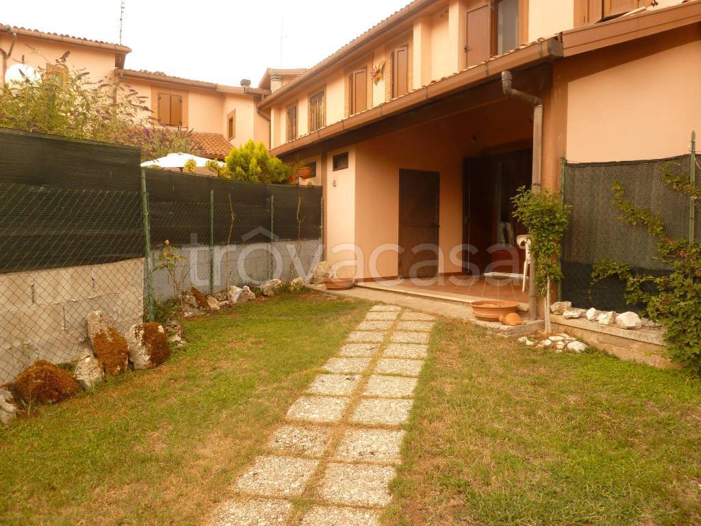 Villa a Schiera in vendita a Rocca di Botte via portonaccio 79