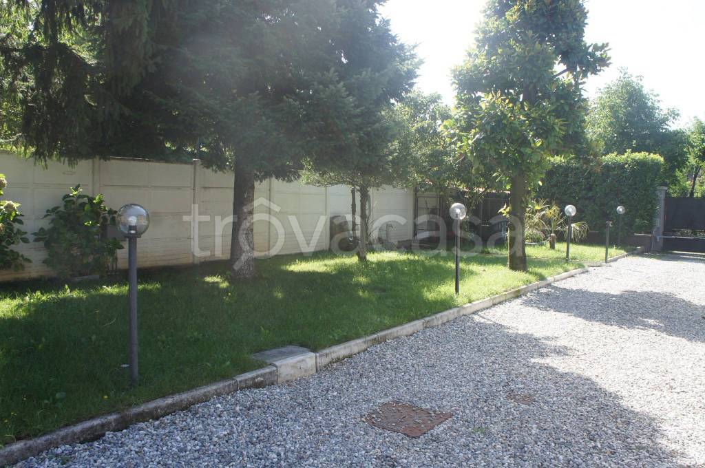 Villa in vendita a Bovisio-Masciago via Sant'Aquilino, 36
