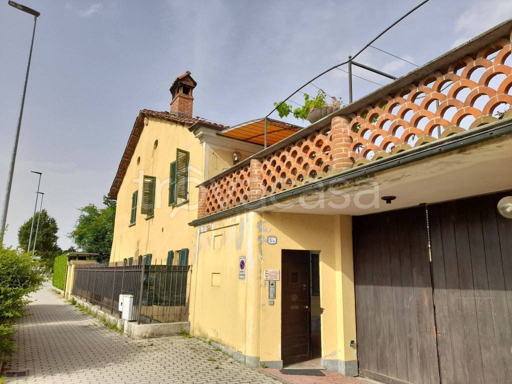 Villa Bifamiliare in in vendita da privato a Fossano viale della Repubblica, 17/a