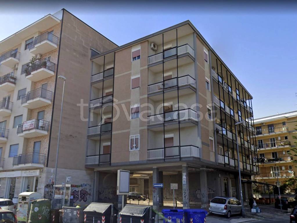 Magazzino in vendita a Bari traversa di Via Giuseppe Fanelli, 201