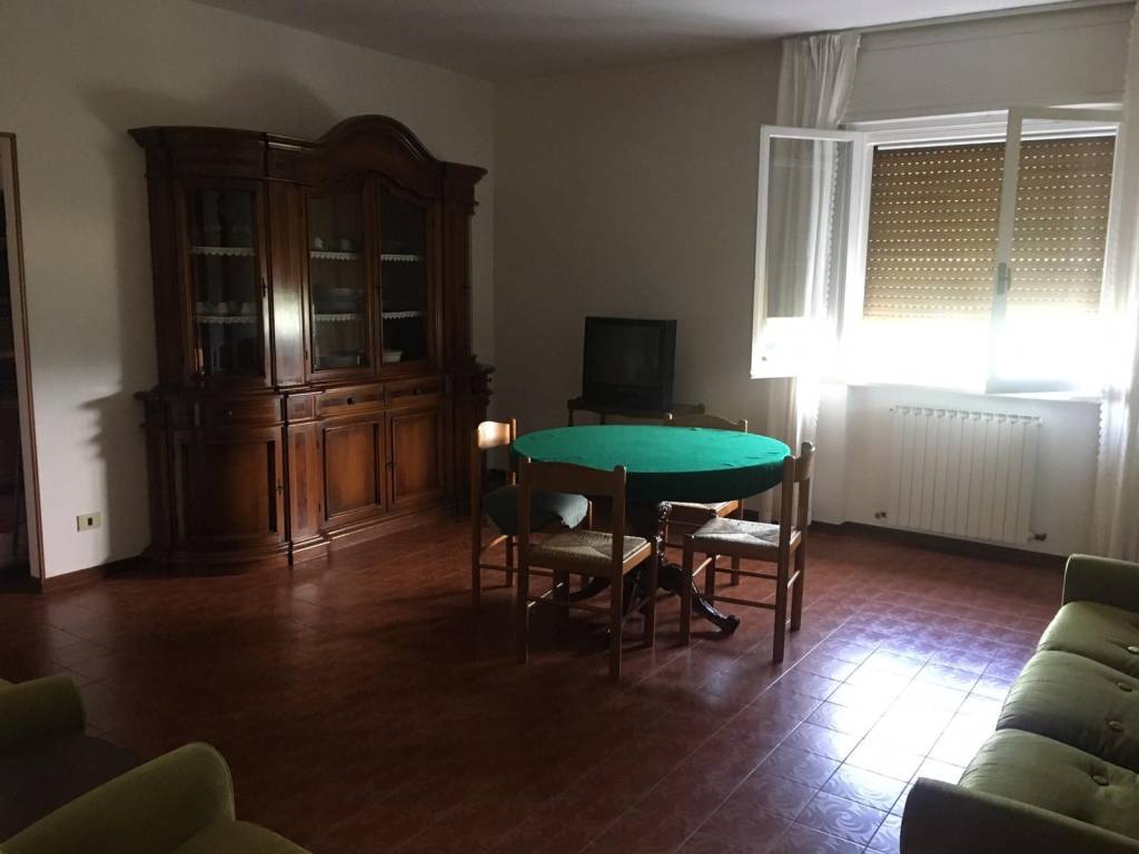 Appartamento in in vendita da privato a Urbino piazza Casteldurante, 7