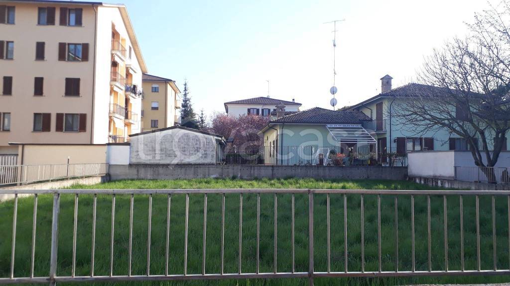 Terreno Residenziale in vendita a Voghera via Giovanni Montemartini