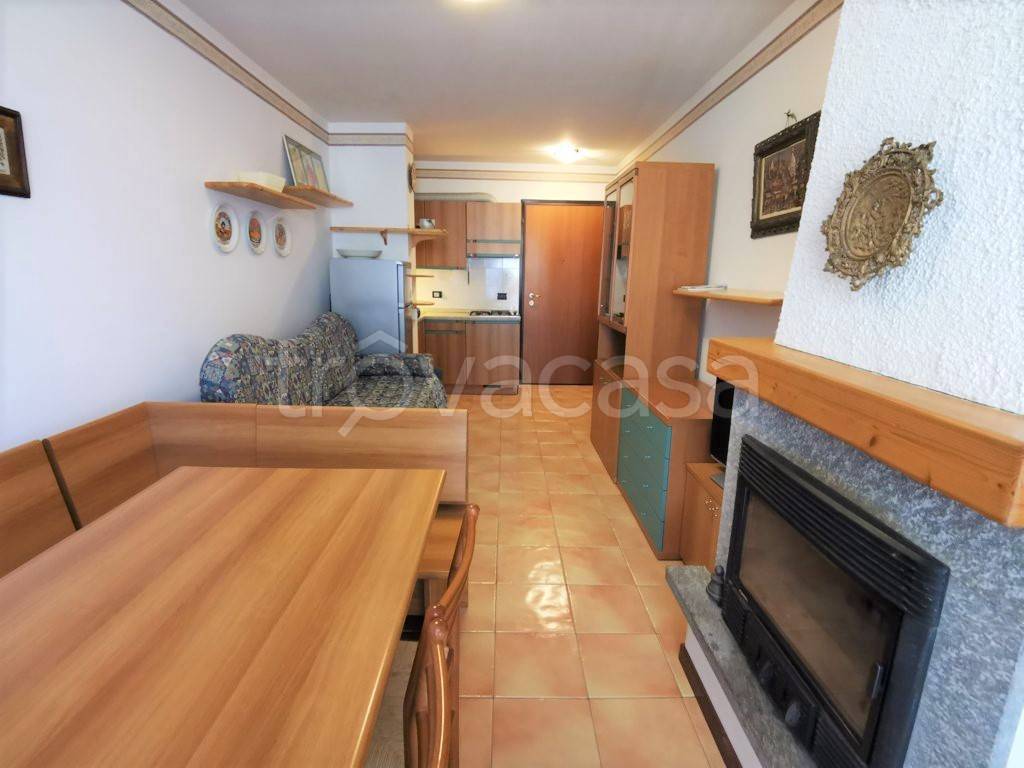 Appartamento in vendita a Caspoggio via Seggiovia, 2