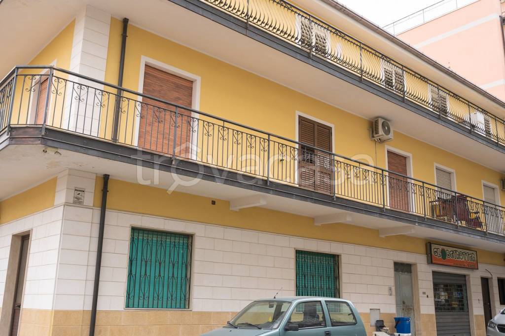 Appartamento in vendita a Melito di Porto Salvo via Papa Giovanni XXIII
