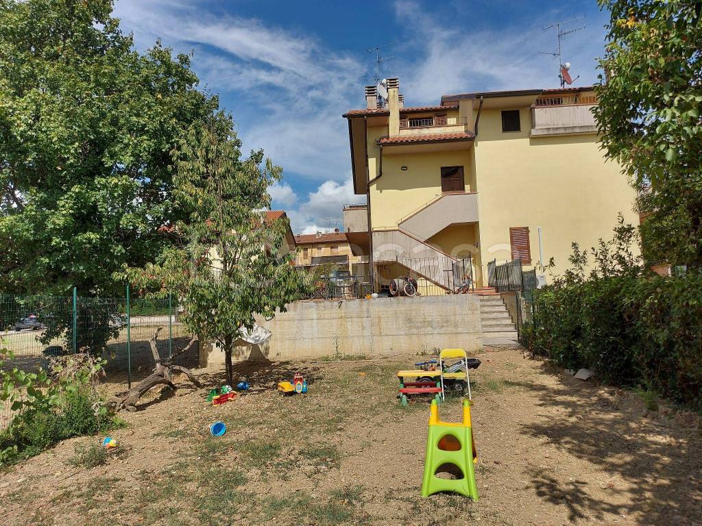 Villa a Schiera in in vendita da privato a San Giustino viale Toscana