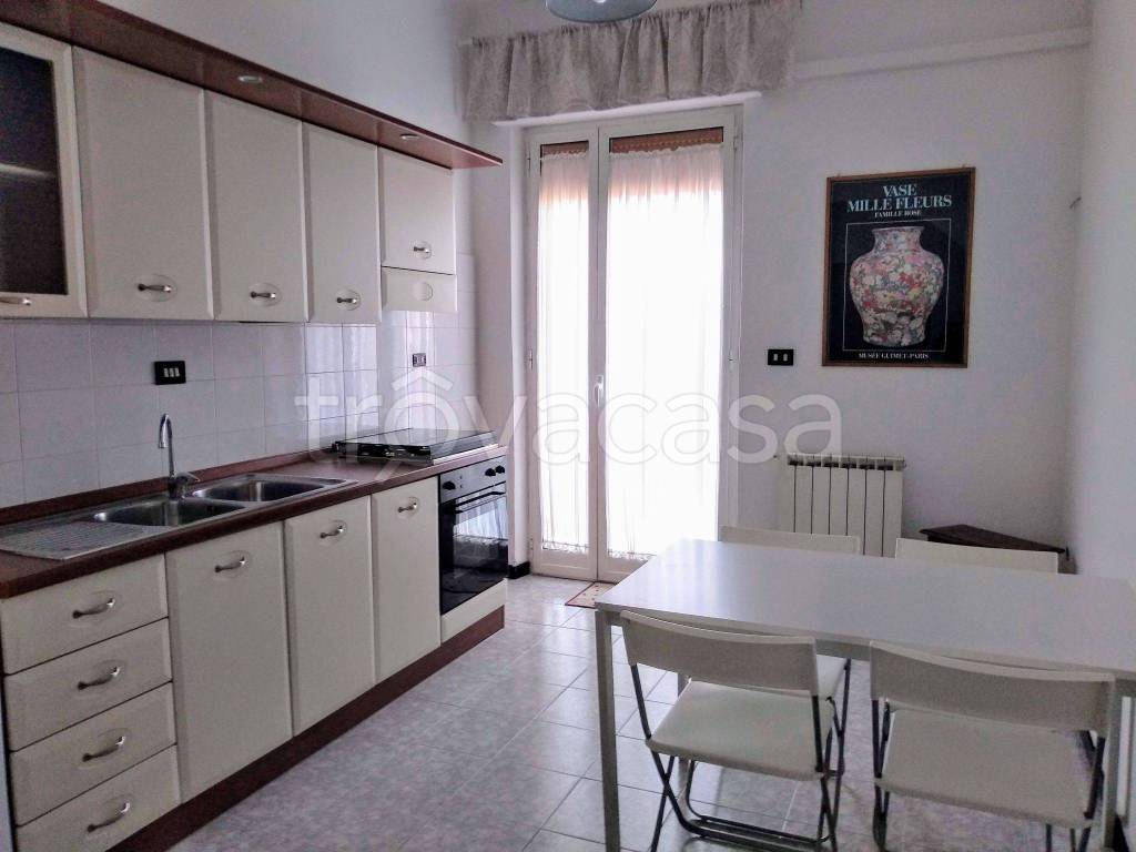 Appartamento in in vendita da privato a Taranto via Renato Dario Lupo, 37