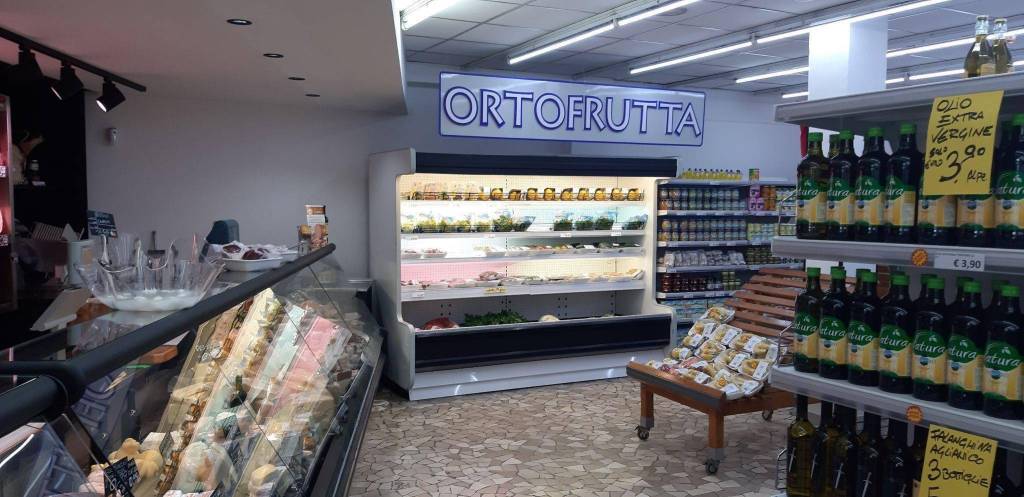 Supermercato/Minimarket in in vendita da privato a Roma largo della Primavera, 18