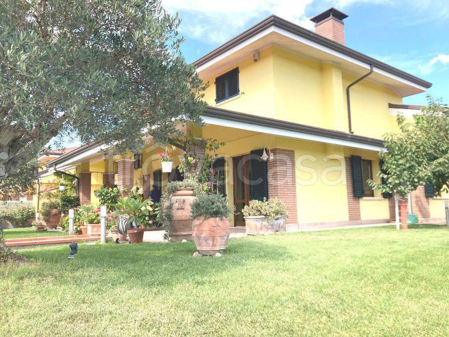 Villa Bifamiliare in vendita a Cesenatico via Torri