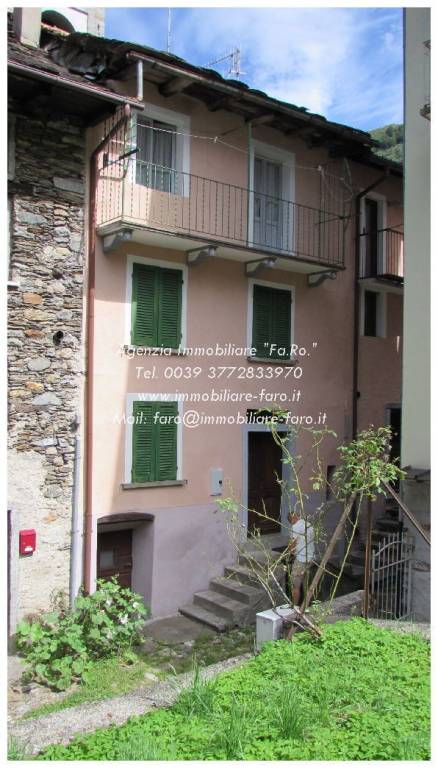 Casa Indipendente in vendita a Gurro piazza della Repubblica, 4