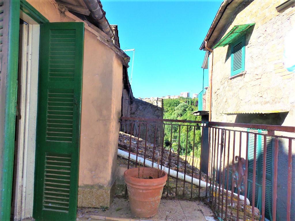 Appartamento in vendita a Caprarola via Sant'Egidio