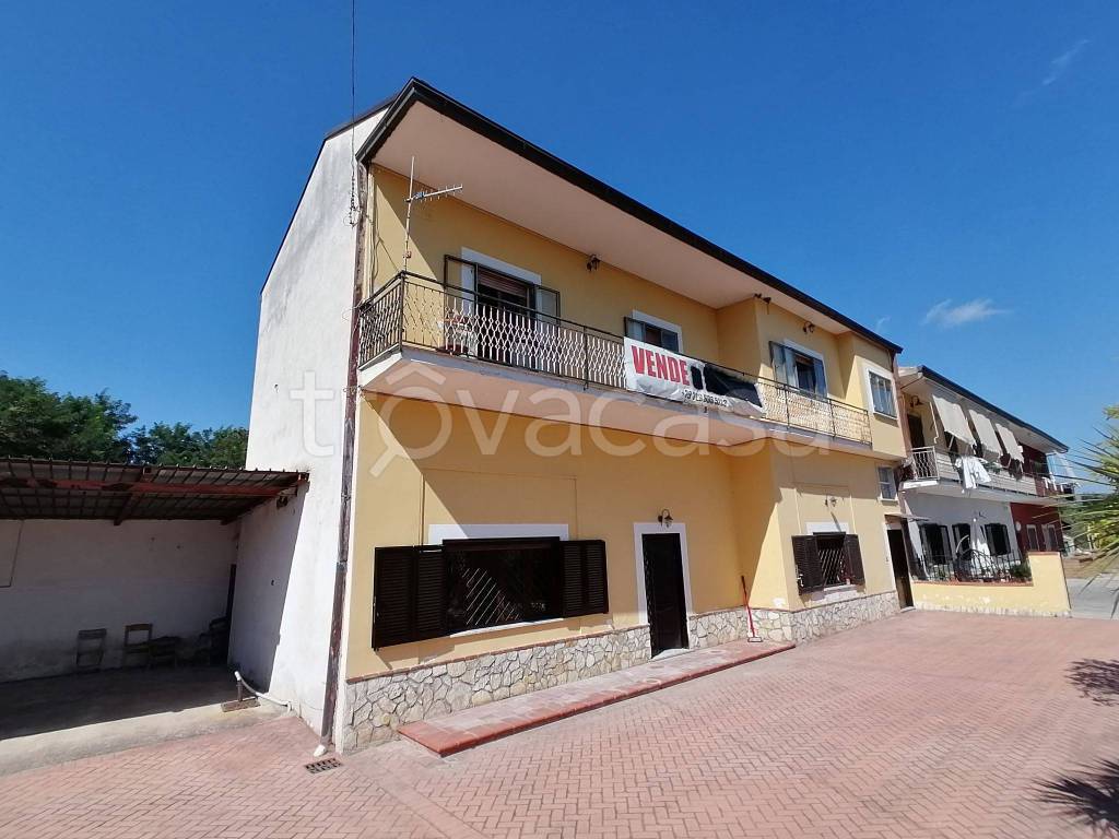Appartamento in in vendita da privato a Carinola strada Nazionale Appia, km 180