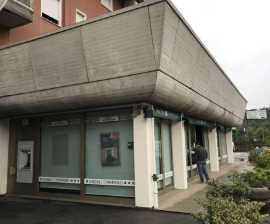 Filiale Bancaria in vendita a Montebelluna via Feltrina Centro 145