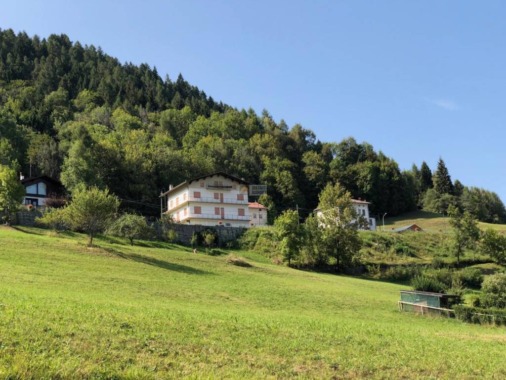 Villa in vendita a Rivamonte Agordino via Canop