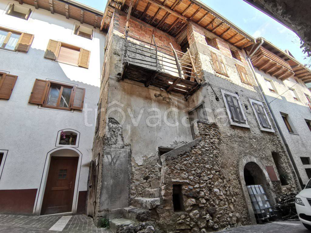 Casa Indipendente in vendita a Cimone frazione Covello, 15