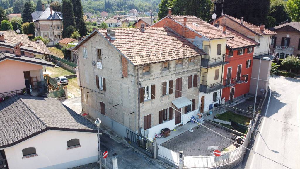 Villa Bifamiliare in vendita a Boves via Alba