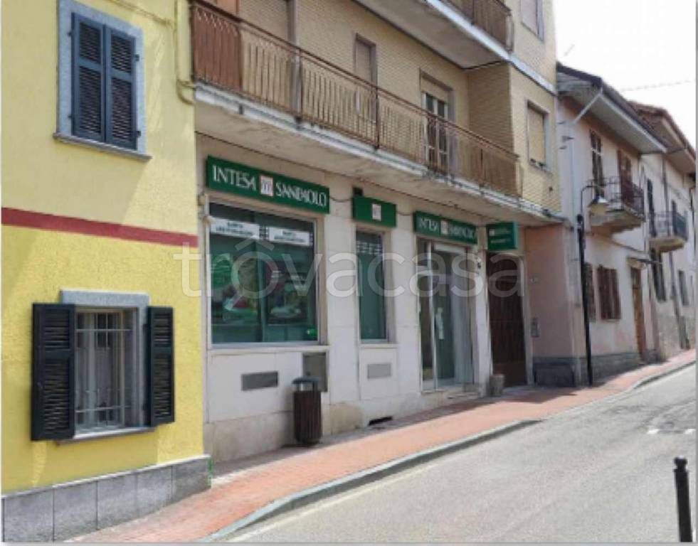 Filiale Bancaria in vendita a Valfenera via Amedeo d'Aosta 10