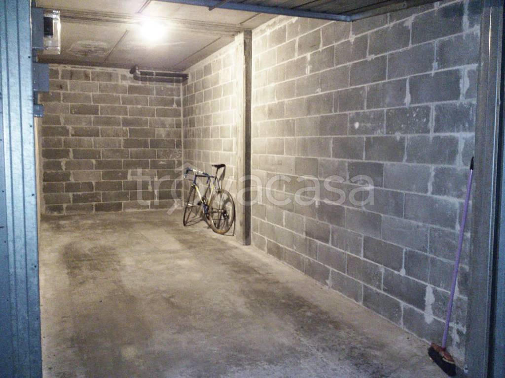 Garage in vendita a Venaria Reale via Vittorio Zanellato, 39