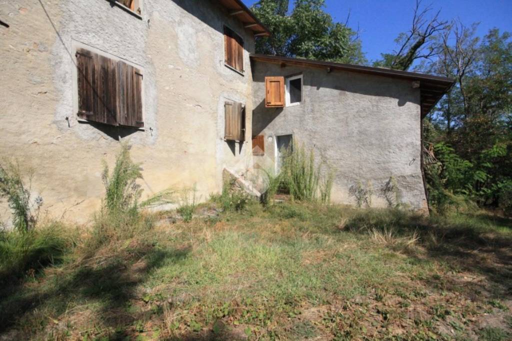 Casa Indipendente in vendita a Valsamoggia via Pravazzano, 8