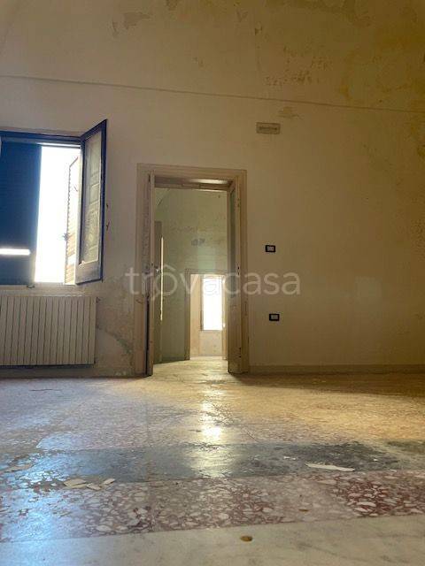 Casa Indipendente in in vendita da privato a Lizzano via Salvator Rosa, 36-38