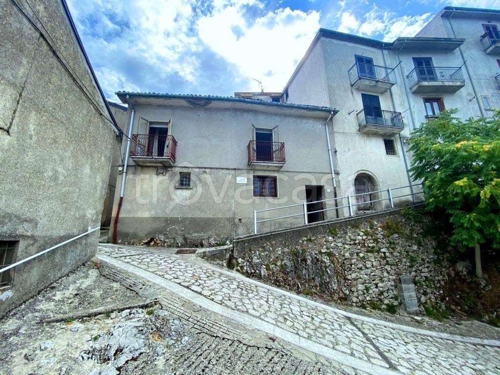 Casa Indipendente in vendita a Montemarano vicolo quarto melfitana