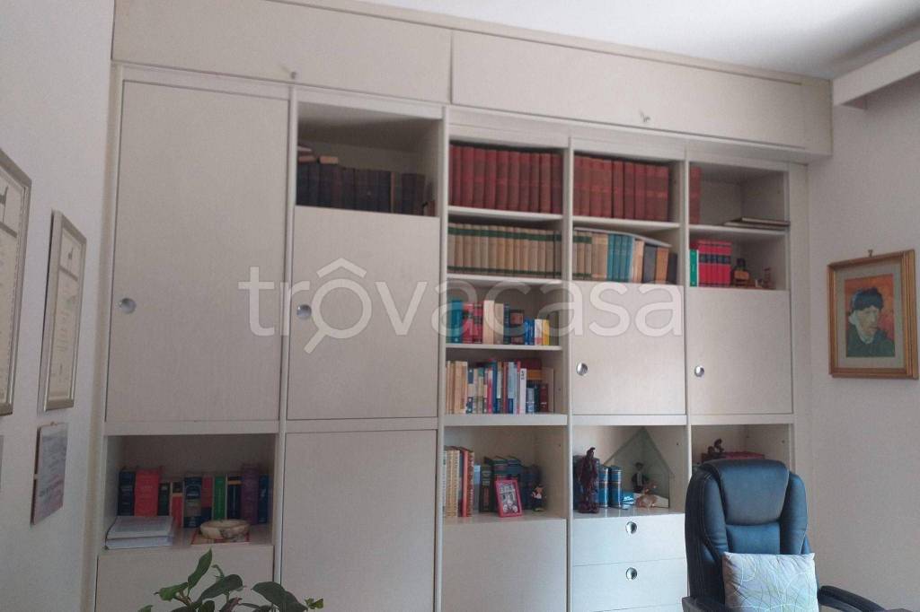 Ufficio in in affitto da privato a Benevento via Salvator Rosa, 19