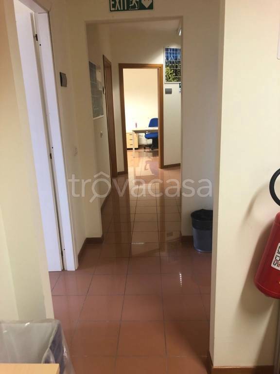 Ufficio in in affitto da privato a Perugia via Settevalli, 133