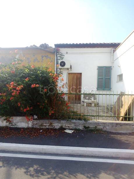 Villa Bifamiliare in vendita a Pescara via Sacco, 77
