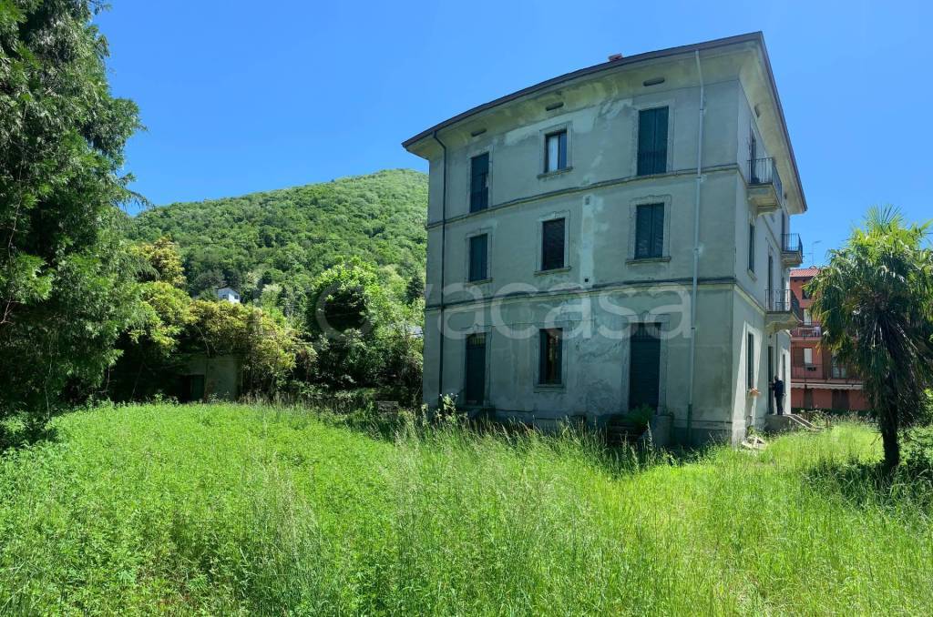 Villa in vendita a Canzo via volta, 29