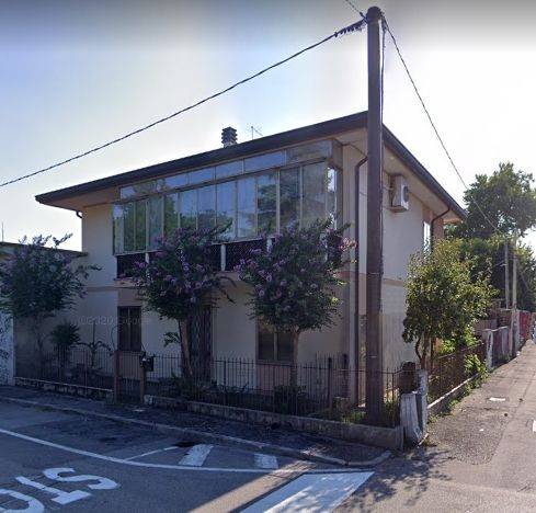 Villa in in vendita da privato a Padova via Ticino, 1