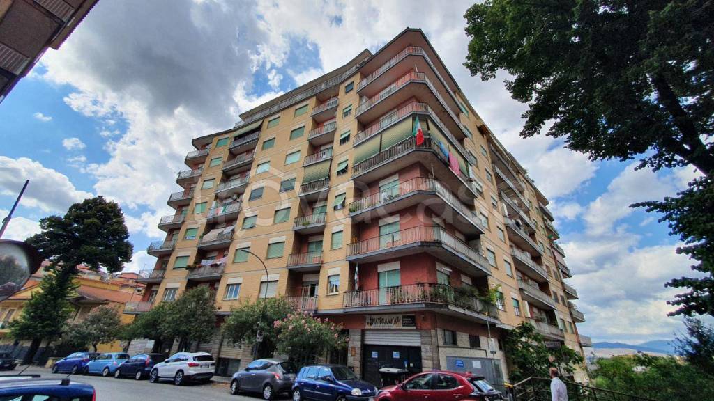 Appartamento in vendita a Frosinone viale America Latina, 21C