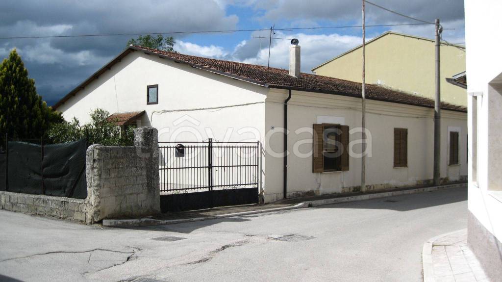 Casa Indipendente in in vendita da privato a San Benedetto dei Marsi via Pagliarelle, 1