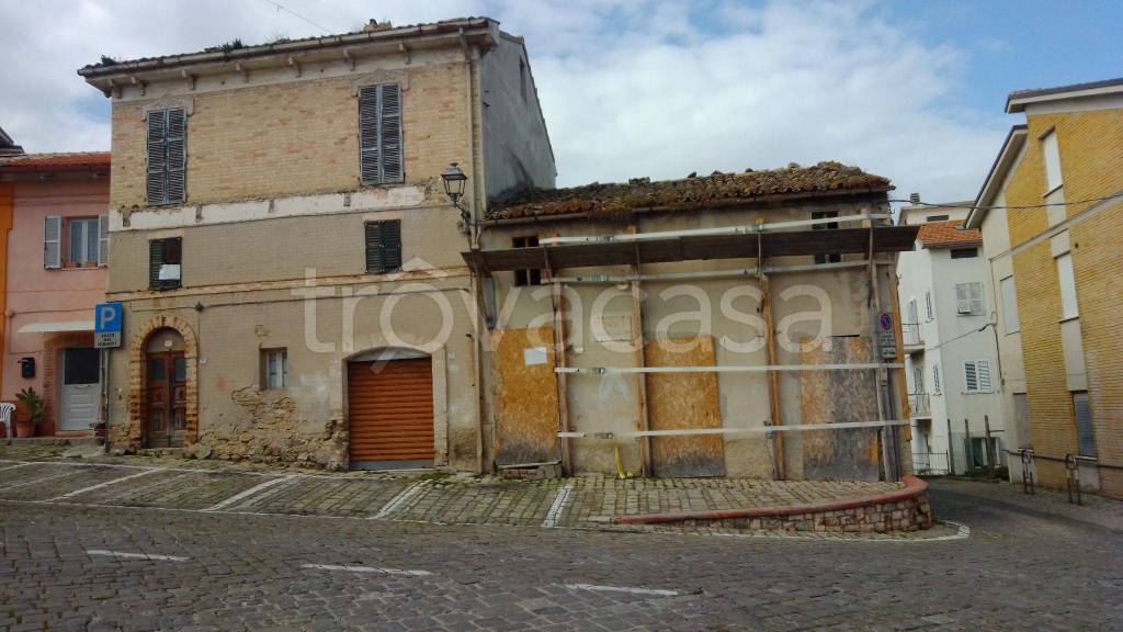 Casa Indipendente in in vendita da privato a Fermo piazza della Repubblica, 7