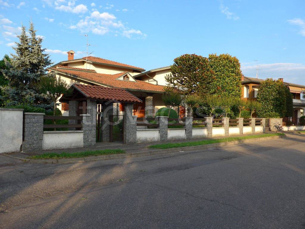 Villa in in vendita da privato a Corteolona e Genzone via dei Longobardi, 13
