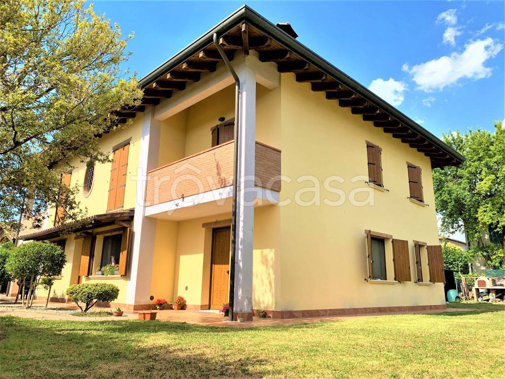 Villa a Schiera in vendita a Cento via di Renazzo, 99
