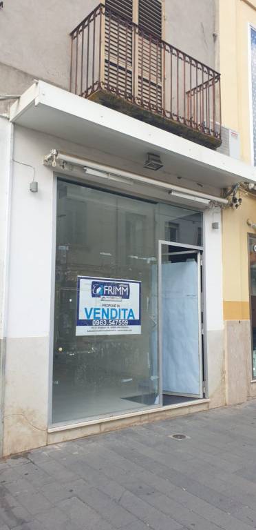 Negozio in vendita a Vibo Valentia corso Vittorio Emanuele iii, 52