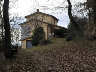 Casa indipendente in in vendita da privato a sassoferrato via raffaello sanzio, 6