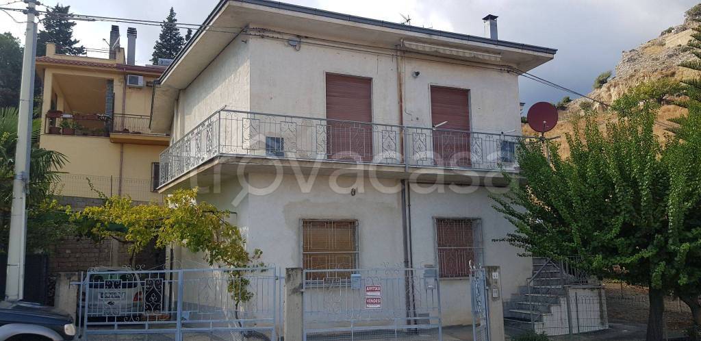 Appartamento in in vendita da privato a Francavilla Marittima via Orto Castello