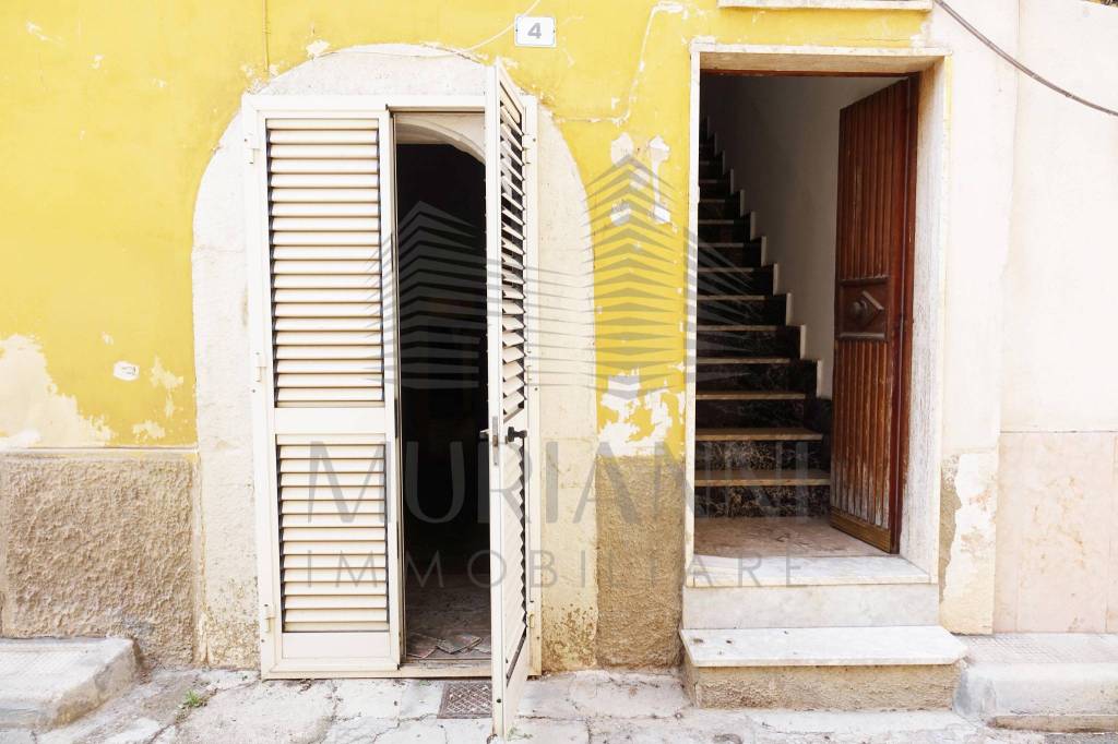 Casa Indipendente in vendita a Sannicandro di Bari via Macalè, 2