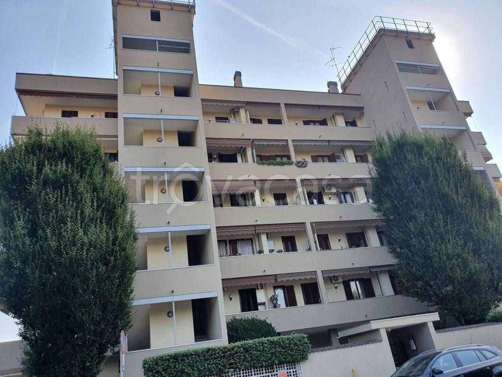Appartamento in in vendita da privato a Nova Milanese via Don Carlo Mezzera, 2
