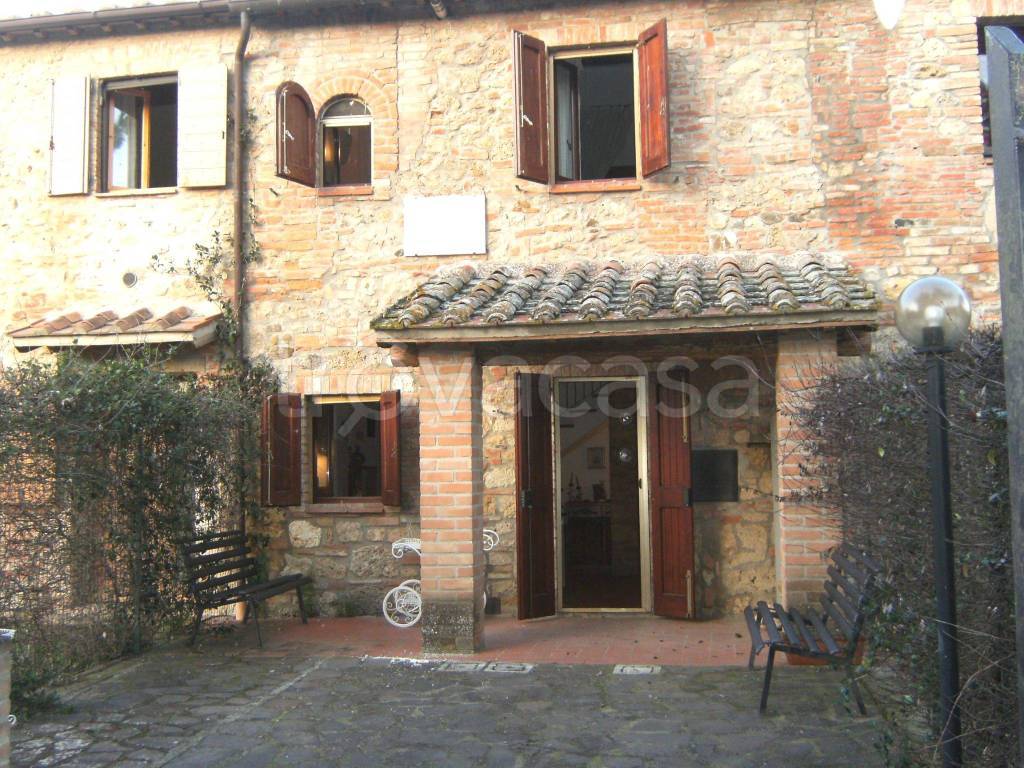 appartamento in vendita a Chiusi in zona Macciano